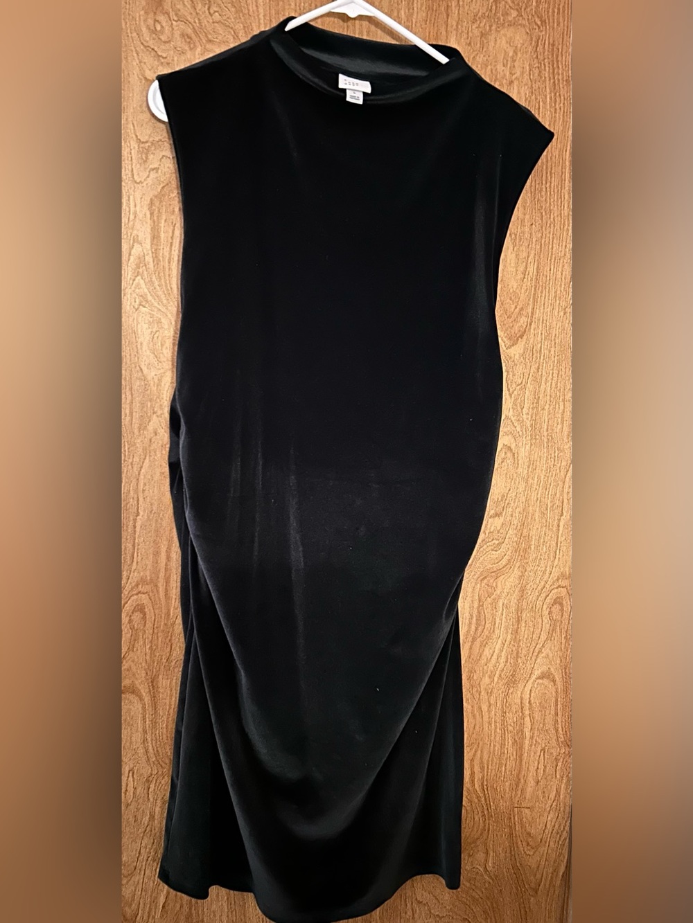 Classic Black Velvet Sleeveless Midi Dress